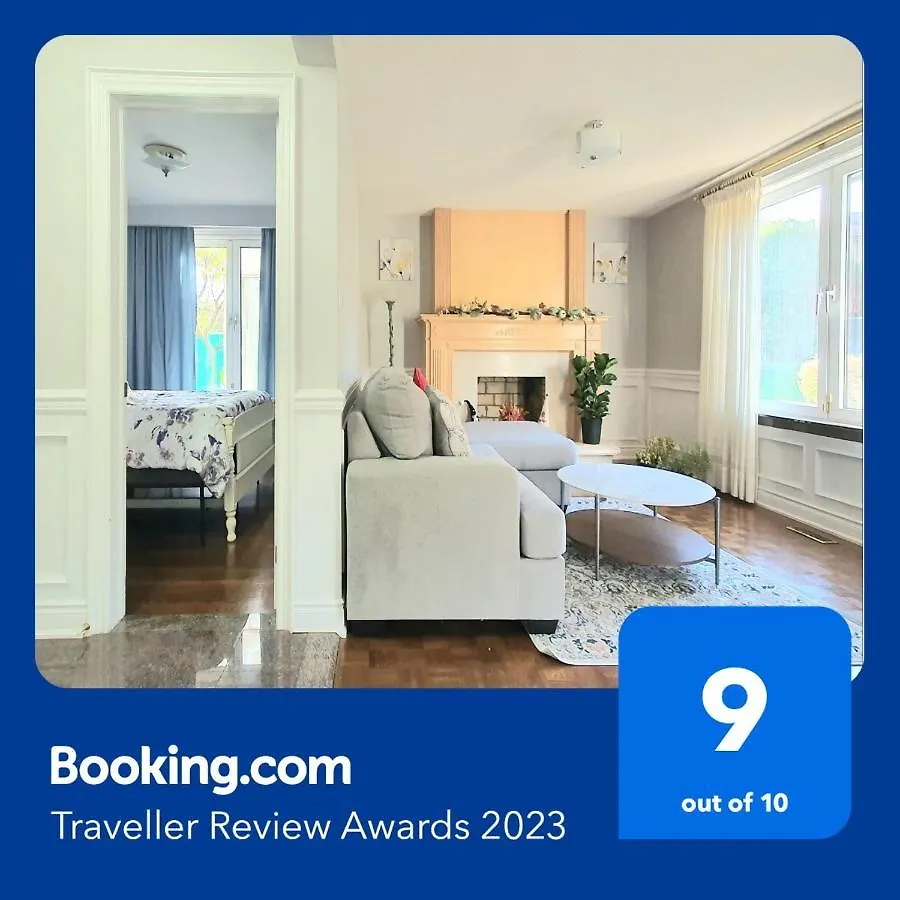 A Home Away Toronto 0*,  Kanada